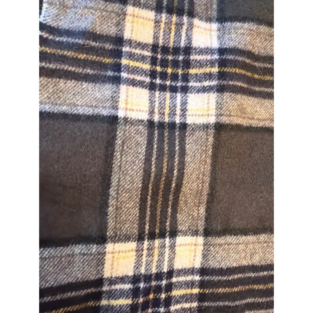 J.Crew Scarf Charcoal‎ Grey 100% Cashmere Plaid Fringed Winter Accessory